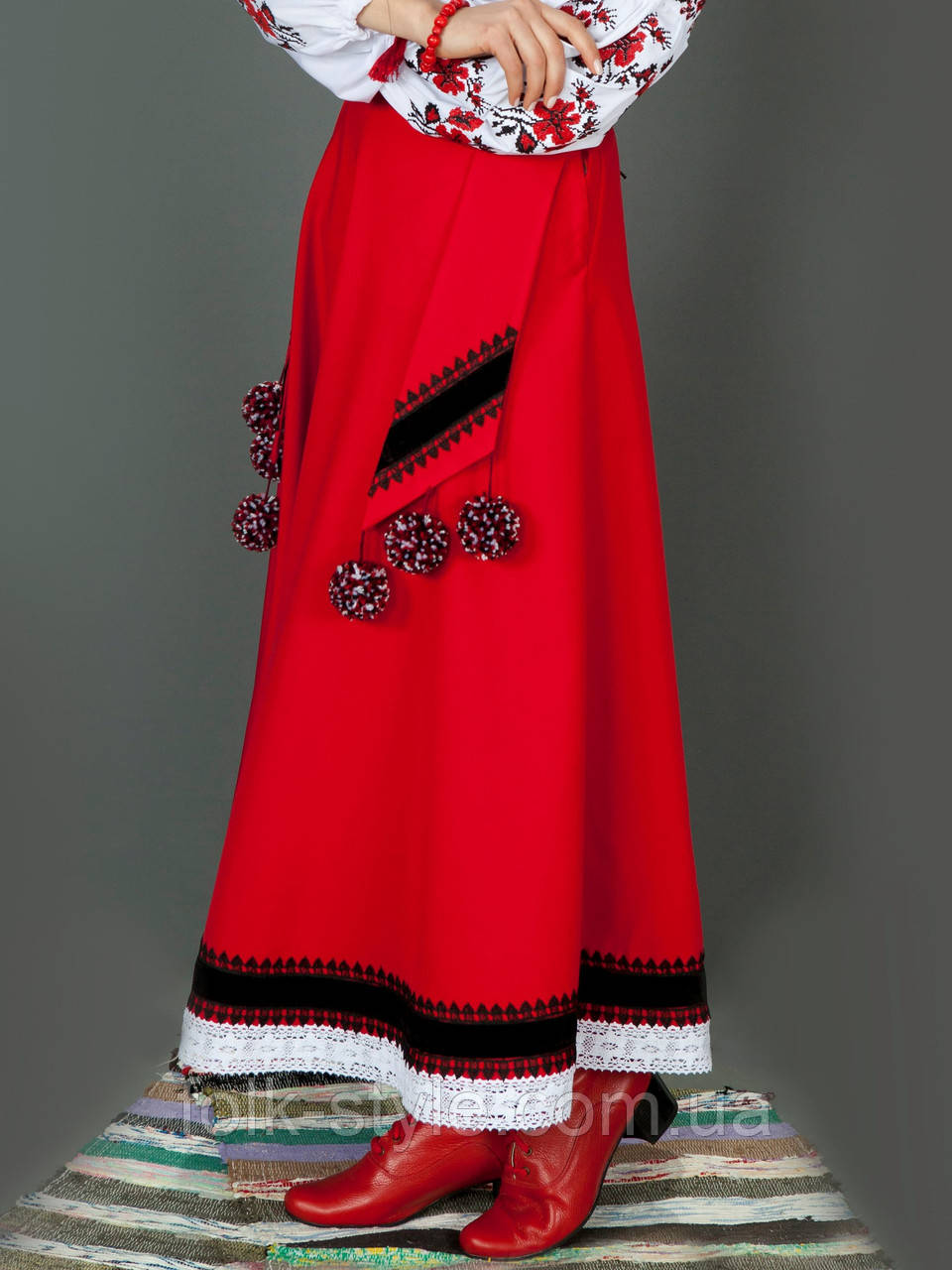 Червона довга спідниця в українському стилі №0329