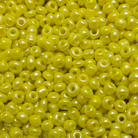 Бісер китайський Finding Розмір 2 мм перлиновий Темно-жовтий Упаковка 10 грам