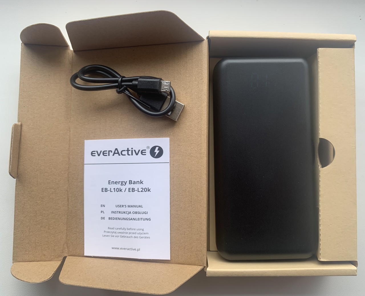PowerBank EverActive EB-L20k 20000 мА·год USB-C повербанк із РК-дисплеєм