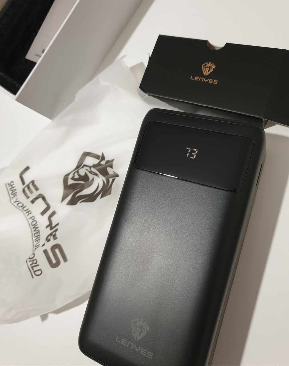 Портативна мобільна батарея підвищеної ємності Lenyes PX-591 Fast charging 50000 mAh