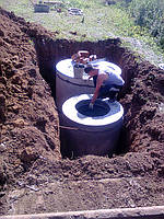 Монтаж канализации из бетонных колец