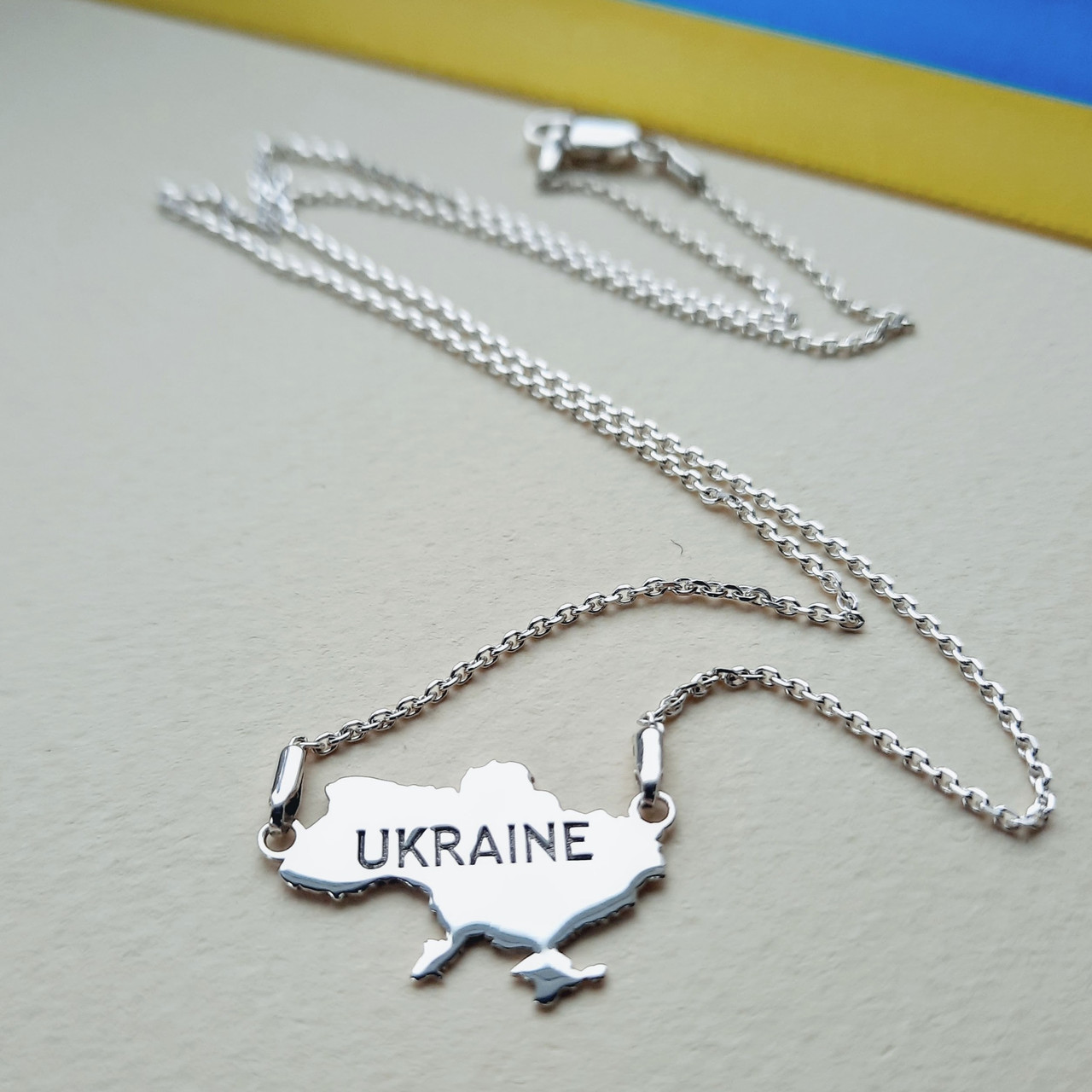 Срібне кольє Україна