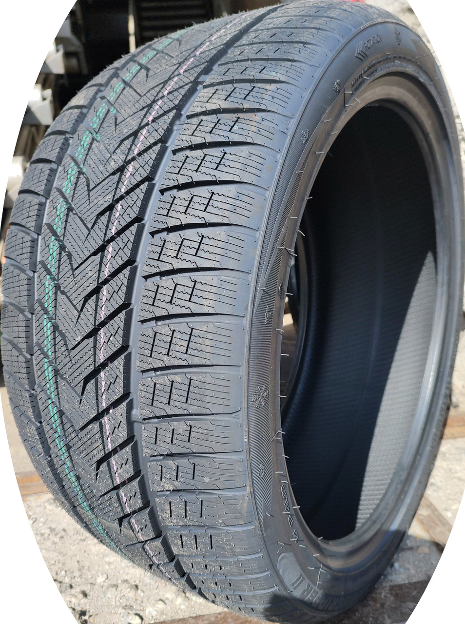Шина 295/35R21 107H XL SnowGriper II Ilink зима