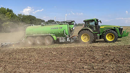 John Deere презентував першу в світі еклектричну безступеневу трансмісію