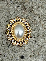 Металевий декор Перли в золотистій оправі 2,3*2,7 см