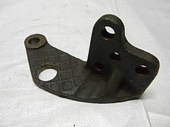 151.30.234 Кронштейн слідної тяги т-150