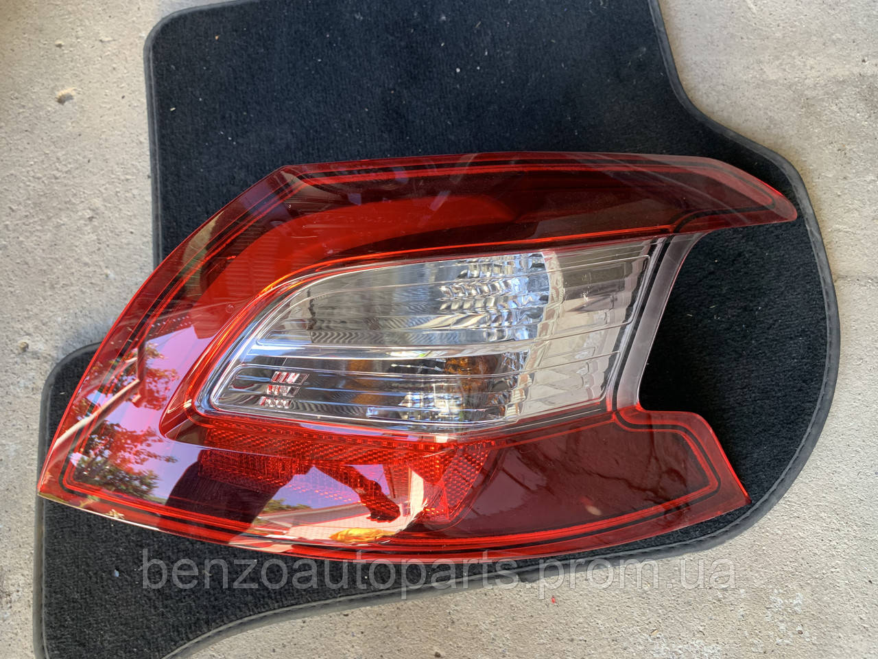 Фонарь задний правый в крыло Peugeot 308 T9 хэтчбек 9677817580 (ID ...