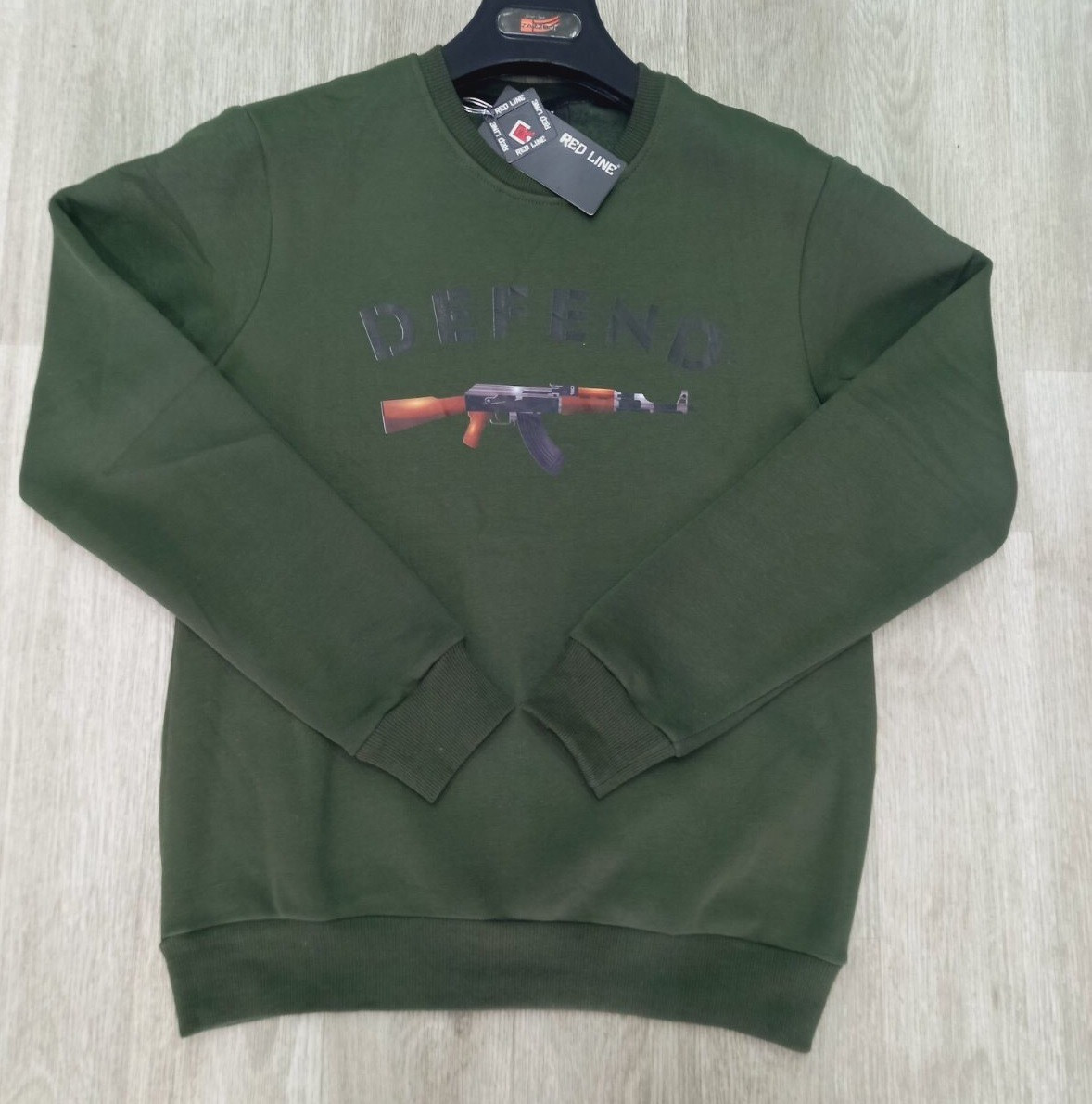 Чоловічий теплий світшот хакі на флісі з принтом автомата, фото 1