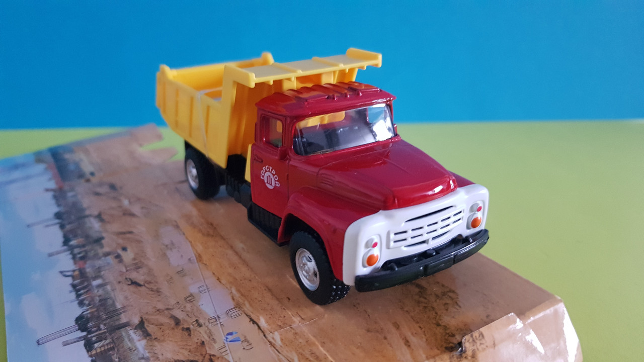 Игрушка грузовик самосвал ЗиЛ 130 с металлической кабиной инерционный Красно-желтый - фото 3 - id-p1416539115