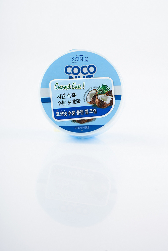Зволожуючий гель-крем для обличчя з кокосовим молочком SCINIC Coconut Aqua Gel Cream