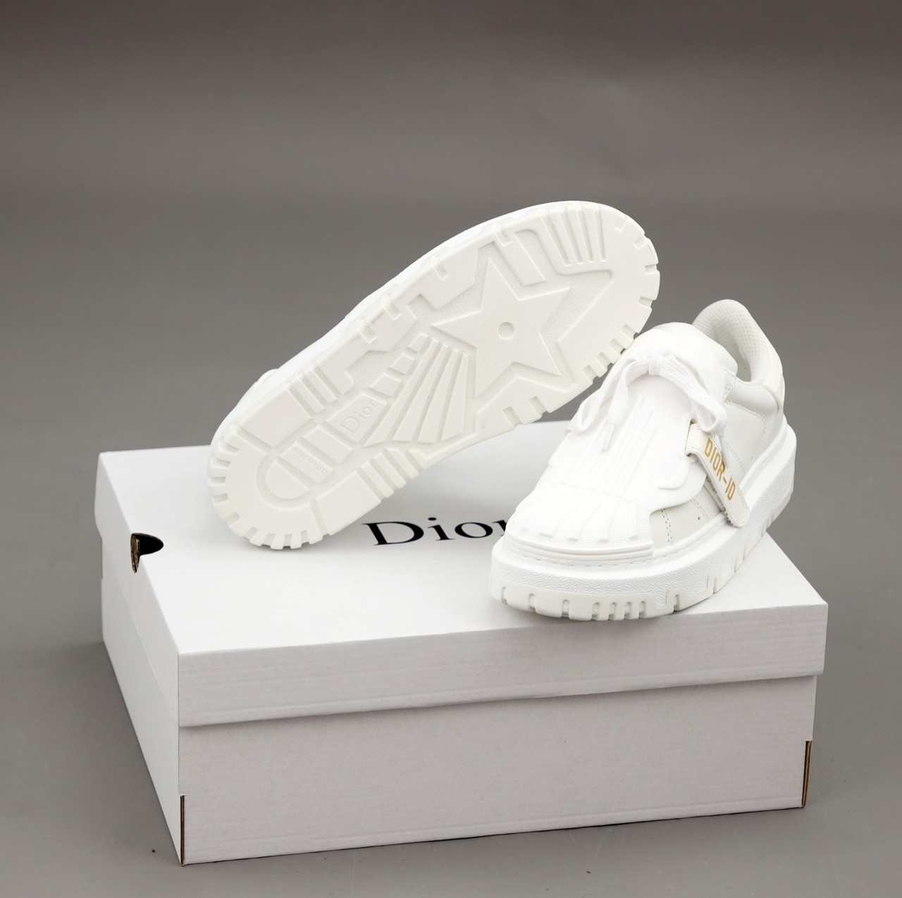 Id hotsell shoes white