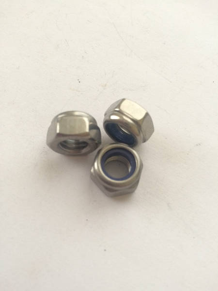 Заказать М8 Гайка Самоконтрящаяся С Нейлоновым Кольцом DIN 985.