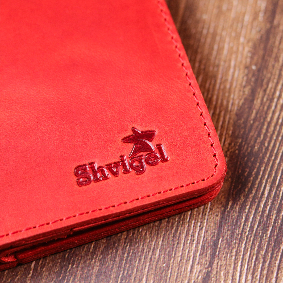 Вертикальное карманное портмоне для женщин Shvigel 16602 Красный. Натуральная кожа - фото 9 - id-p1678921139