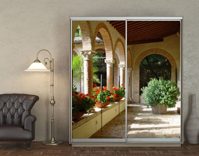 Наклейка на шафу-купе 220 х 102 см на 2 двері Двір в Італії (БП-а_ar11583)