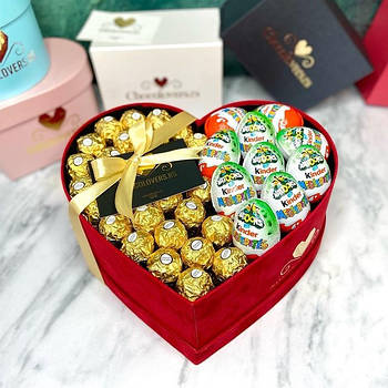 Подарунковий набір солодощів Серце Ferrero Rocher,Kinder