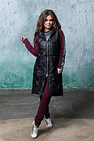 Жіноча стильна стьобана довга жилетка-безрукавка з капюшоном і кишенями (р.46-48). Арт-1457/25