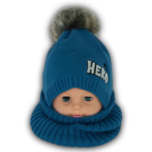 Детский комплект - шапка с двумя помпонами и шарф для девочки