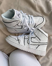 Nike Air Jordan 1 Retro Mid White Reflective