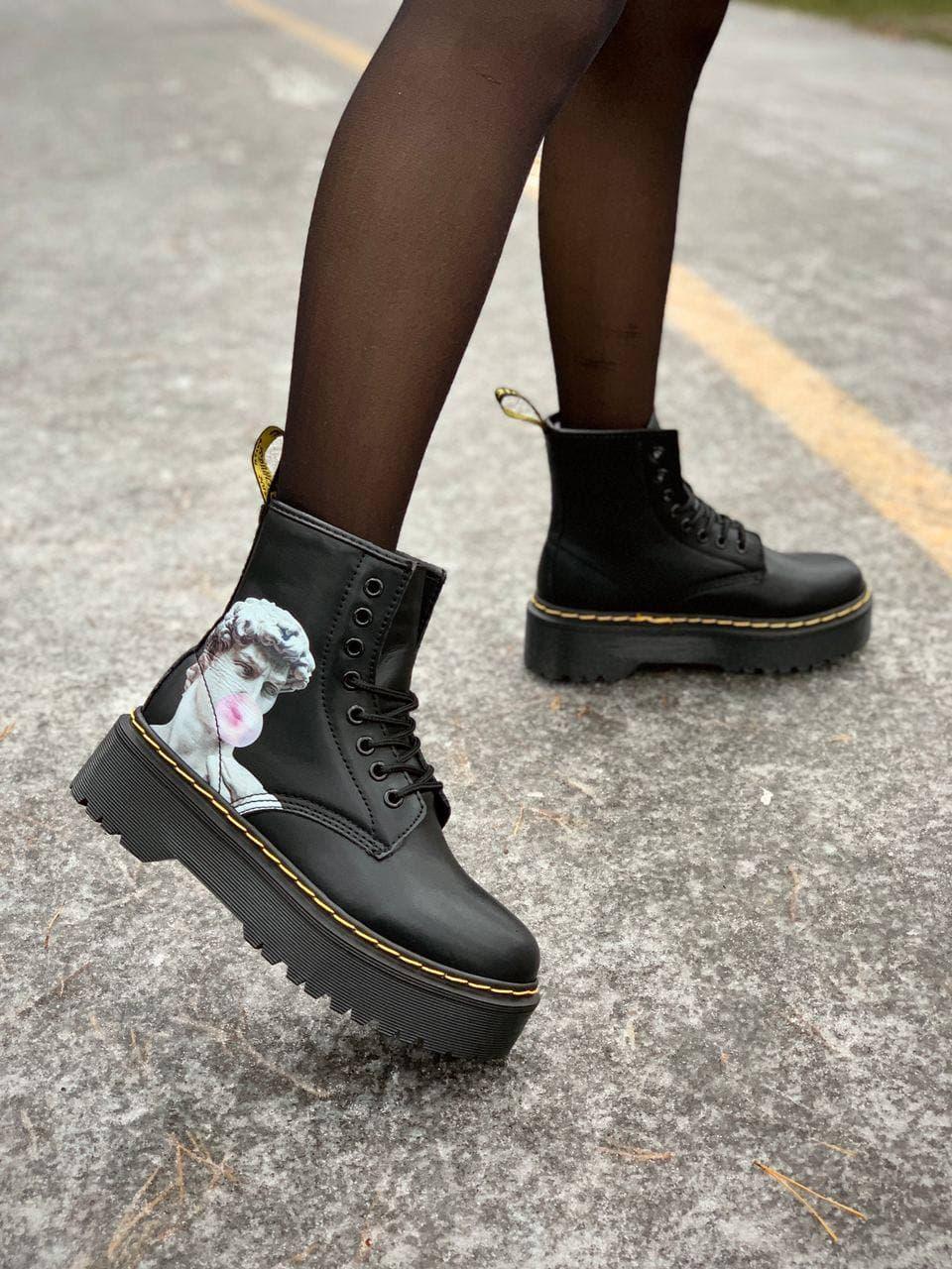 Dr. Martens JADON Black (Мольнія)