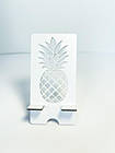 Подарункова підставка для мобільного телефону із дерева "Ананас" з лазерним розписом