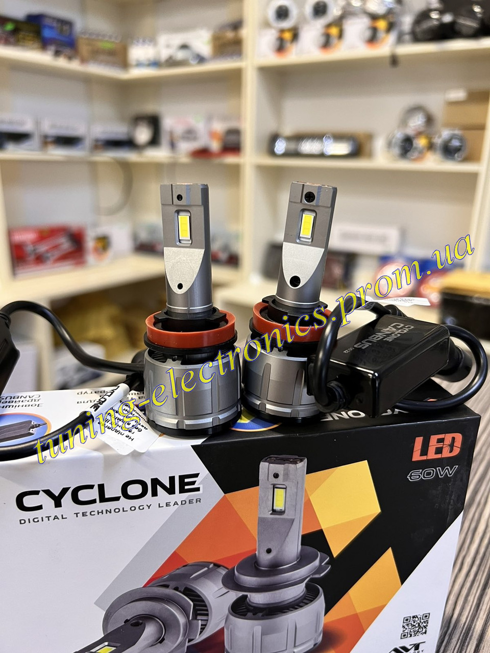 Светодиодные LED лампы мощные Cyclone LED H11 6000K type 38 (пара ...