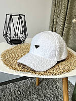 Модная женская белая меховая стильная кепка Prada Прада