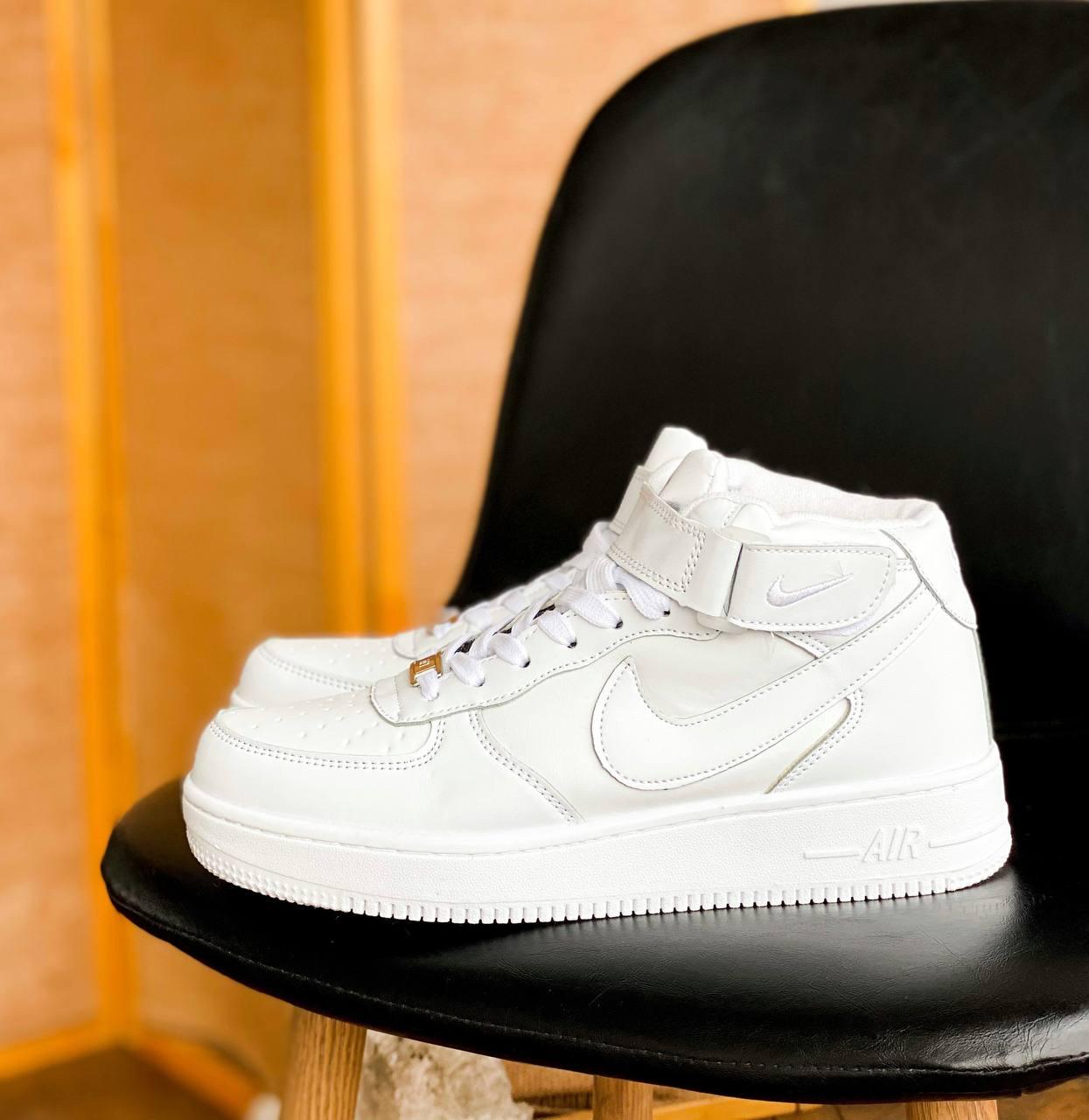 Кросівки зимові Nike Air Force White на хутрі білі високі шкіряні молодіжні стильні, фото 1