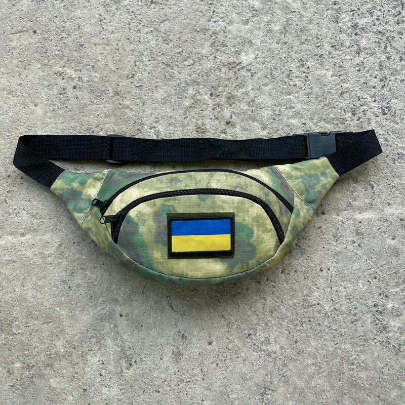 Сумка-бананка через плече зеленого кольору з прапором, фото 1