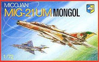 Сборная модель 1:72 советский истребитель МиГ-21UM MONGOL, Condor (KO7207)