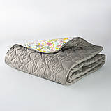 Покривало стьобане двостороннє Стиль Cube ТМ IDEIA 180x210 см сірий/квіти, фото 7