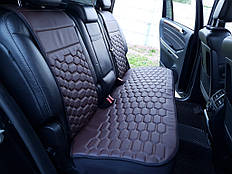 Накидки RINNEKO в салоні автомобіля 2