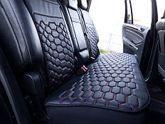 Накидки RINNEKO в салоні автомобіля 10