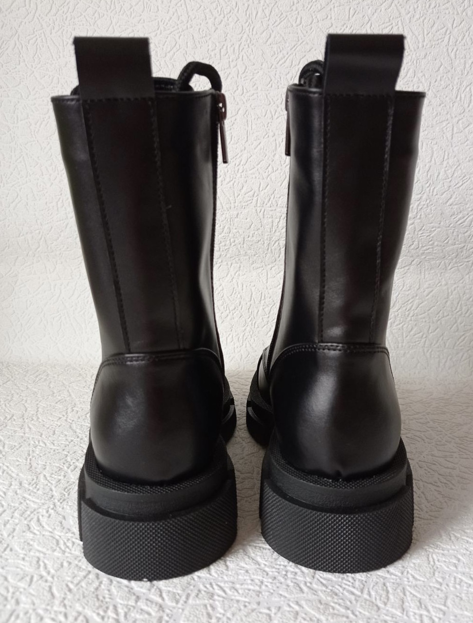 ПОД ЗАКАЗ Женские зимние кожаные ботинки Prada Le черного цвета на высокой подошве - фото 4 - id-p1680913310