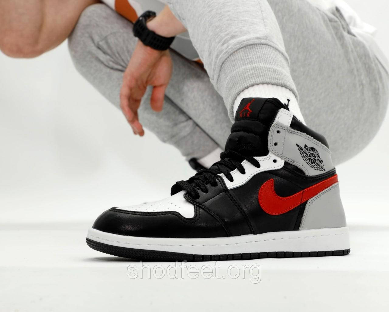 Кросівки Air Jordan 1 Retro High OG Black Grey Red, фото 1