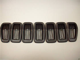 Jeep Cherokee 2014-2018 Решітка радіатора сіра чорна графіт Нова Оригінал