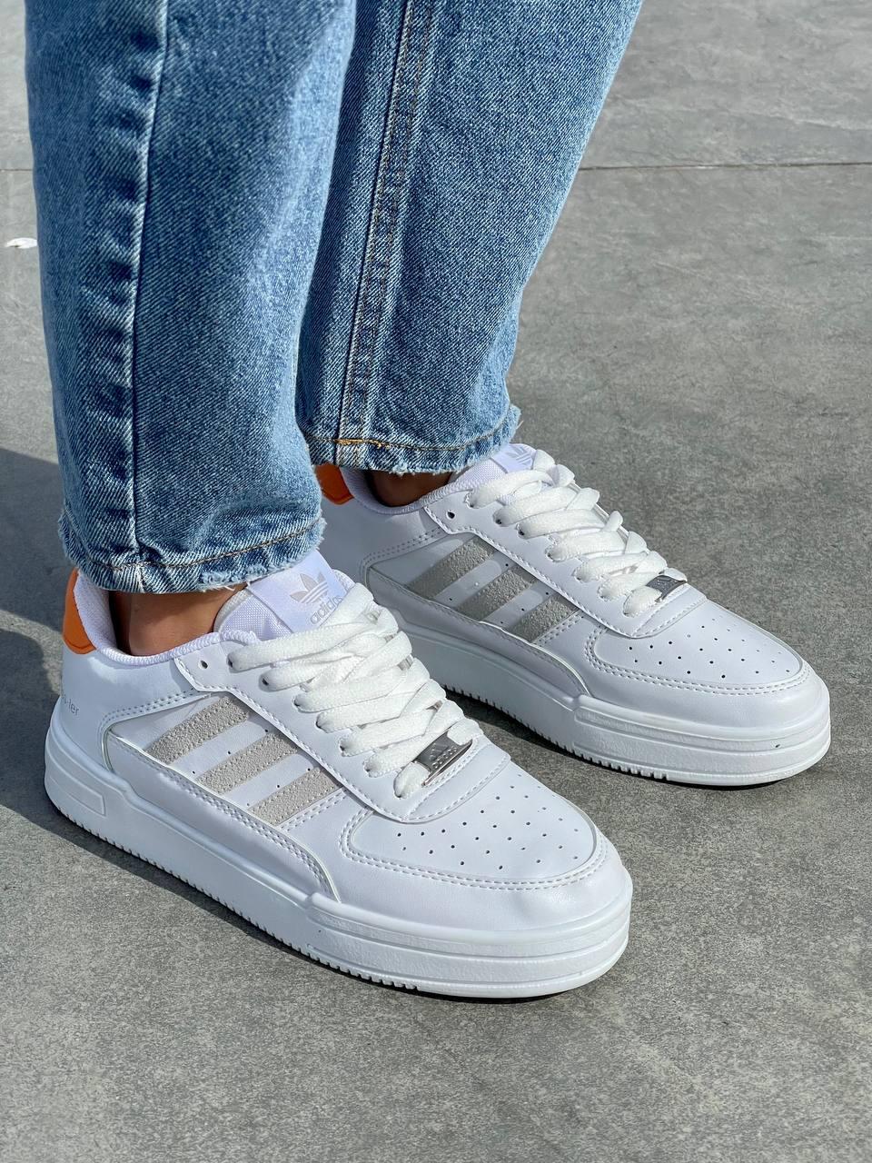 Женские кроссовки Adidas Dass-ler White Beige Orange (белые) демисезонные крутые низкие кеды L0632 топ - фото 6 - id-p1681412159