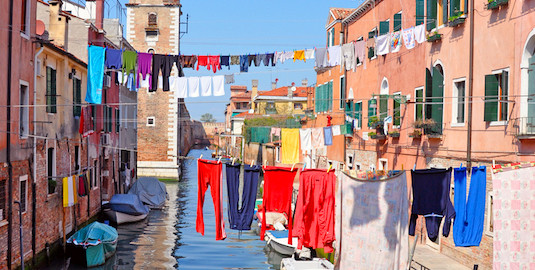 одяг на плічках