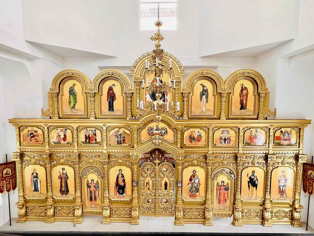 Іконостас Різьблений