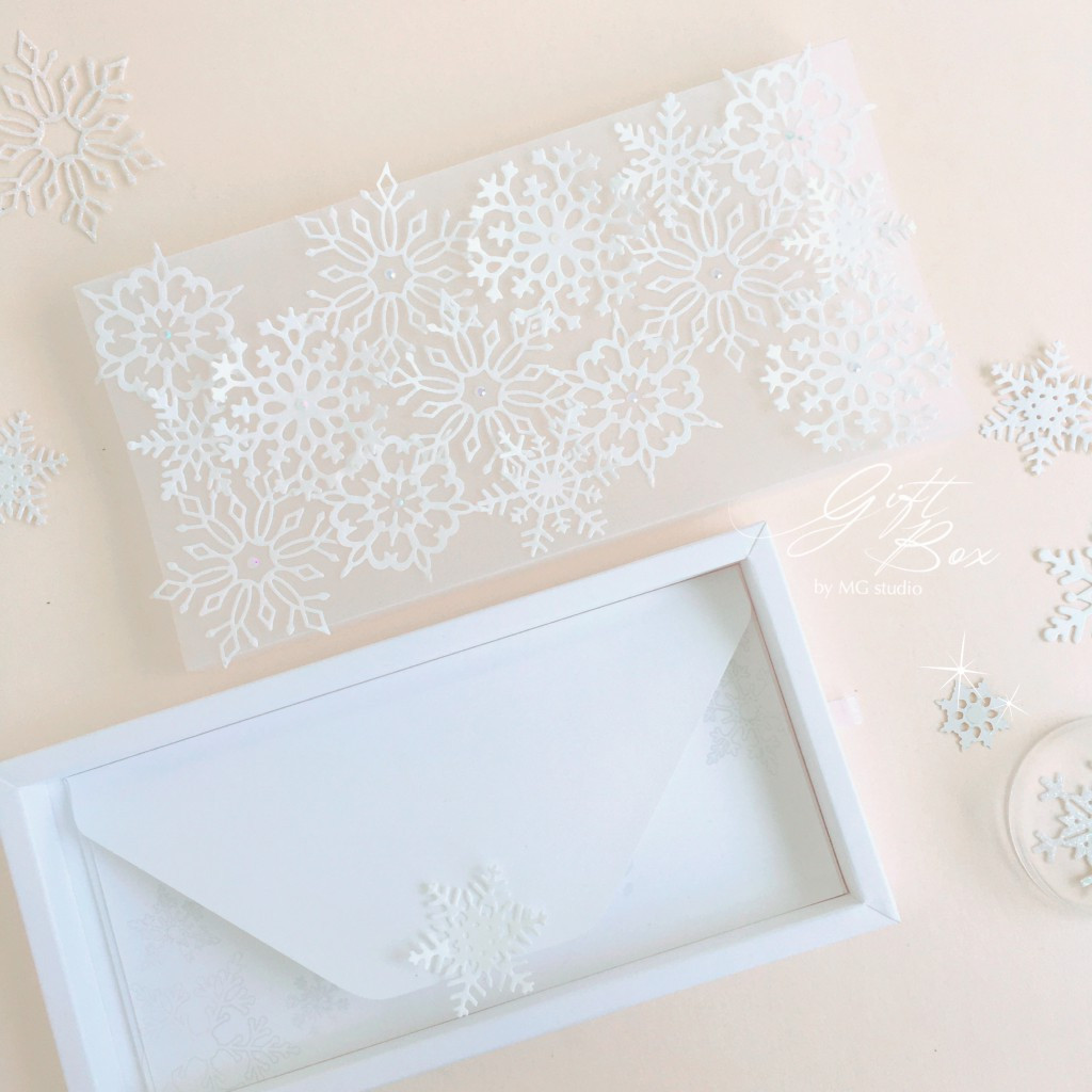Gift box Snowy белый Рождественская открытка с конвертом внутри - фото 7 - id-p1681834097