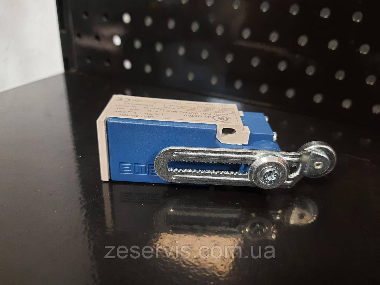 Кінцевий (путовий) вимикач L5K13MEM124, Emas, фото 1