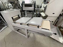 Тістозакаточна машина Kumkaya LM2500.