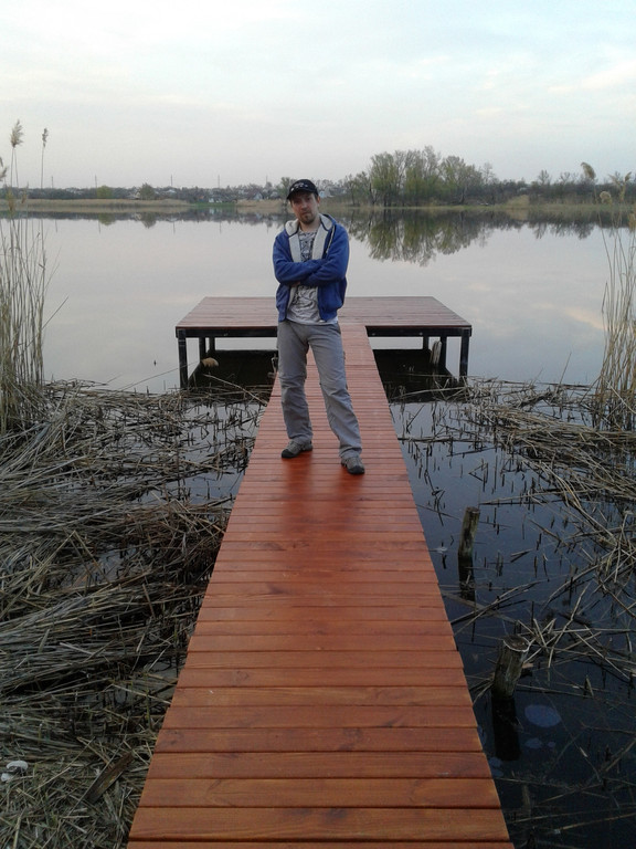 «Пирс для рыбалки и купания на винтовых сваях. Старогниличанское ...