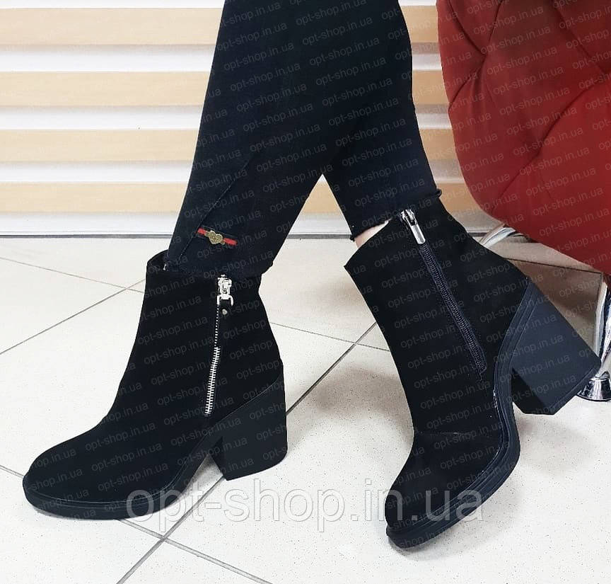 Женские ботильоны ботинки демисезонные осенние кожаные замшевые на толстом каблуке (код: W-7010-чз) - фото 1 - id-p1682572786