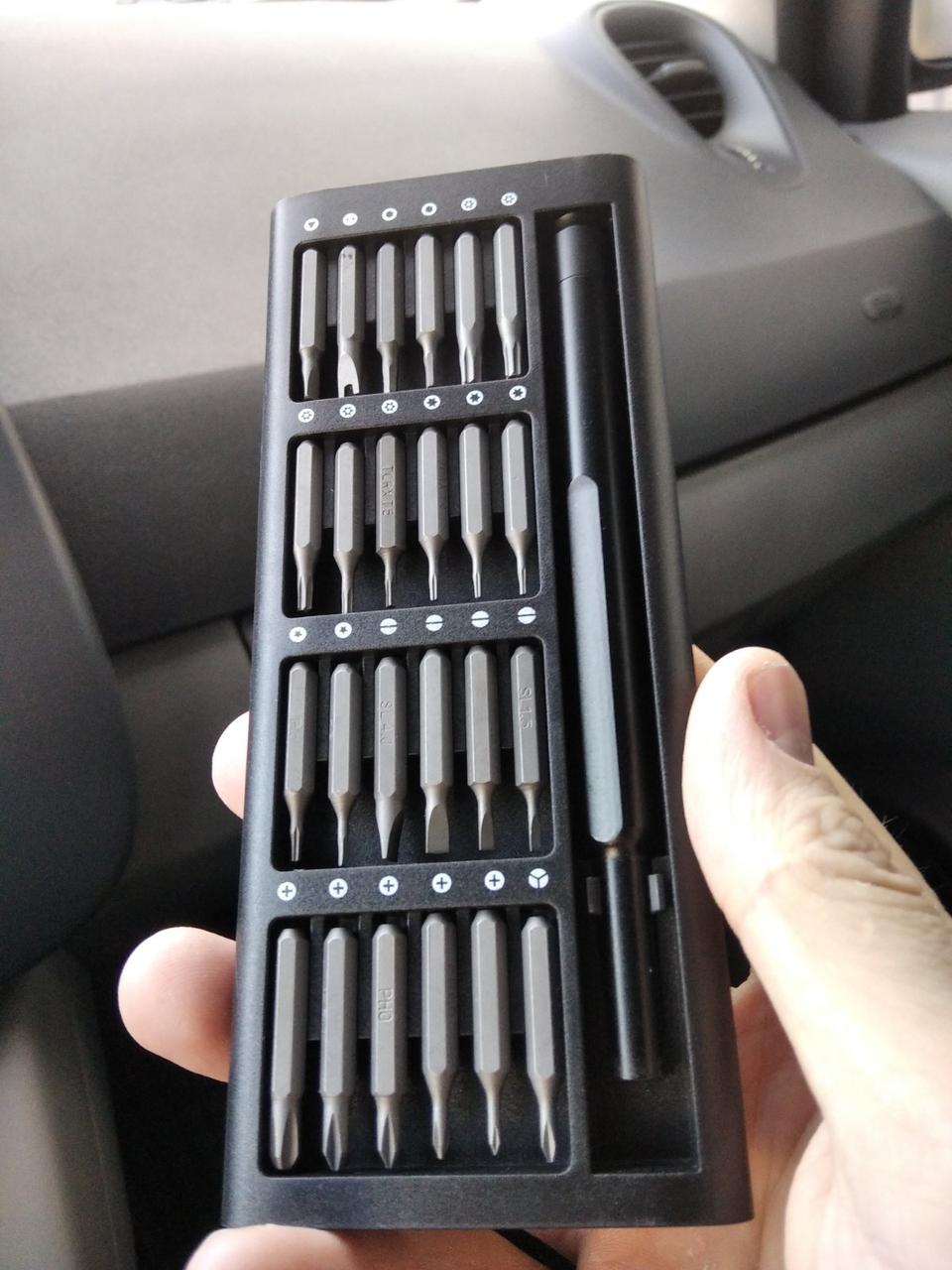 Викрутка з 24 бітами-насадками Screwdriver Set 24 in 1 Чудовий подарунок для чоловіка набір біт і викруток 24 in