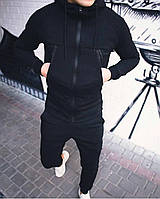 Утепленный мужской спортивный костюм черного цвета. Черный мужской костюм на флисе