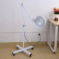Лампа-лупа світлодіодна косметологічна на штативі для косметолога підлогова 5 діоптр ЛКШ 4455