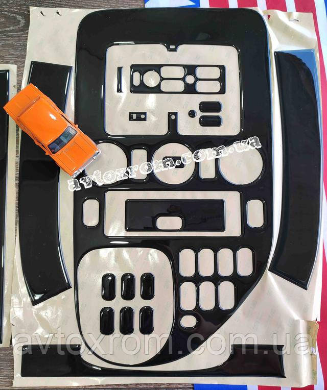 Накладки на панель торпеду Мерседес Віто 638 / Mercedes Vito 638 ...