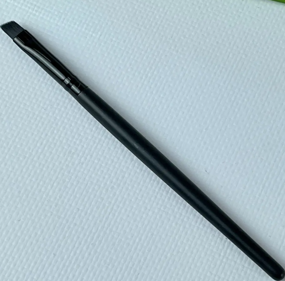 Пензель для фарбування брів чорний ворс 180мм MILEO, фото 1