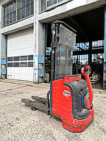 Электроштабелер Linde L16I, 2010 г., 1600 кг, 4539 м/ч! с предподьемом