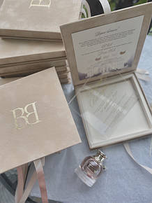 Бархатные коробки для пригласительных 1